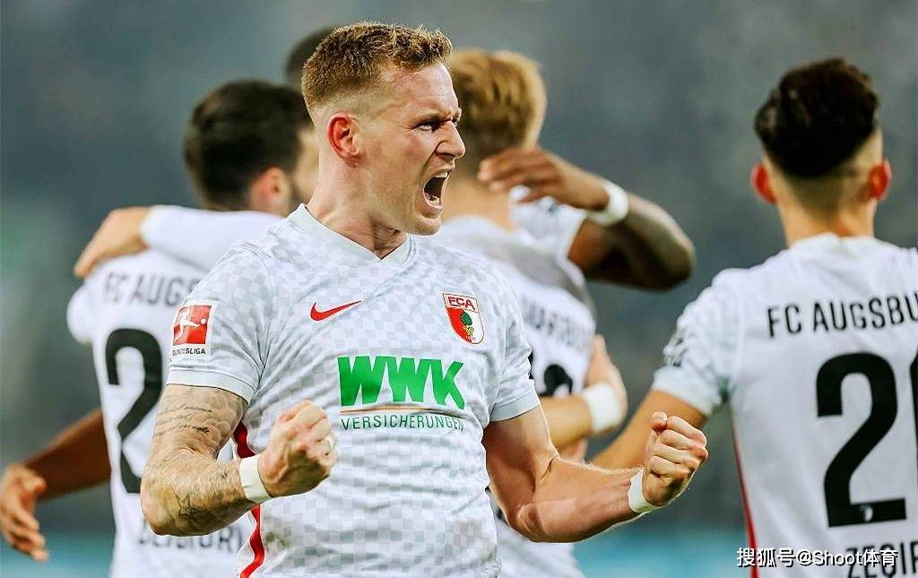 亚琛击败奥格斯堡,取得关键的三分是谁