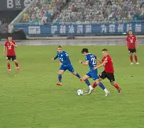 球盟会平台-实况足球场上职责进攻球员