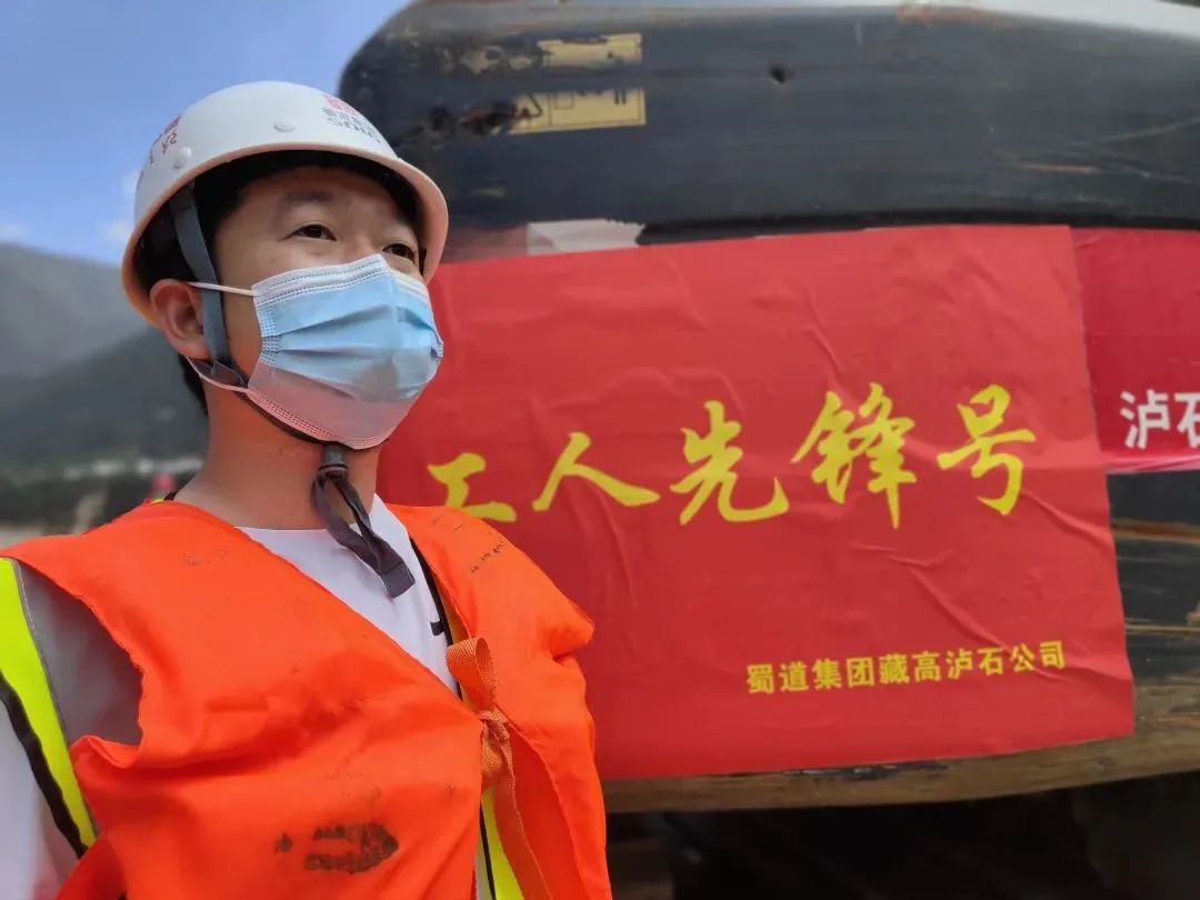 双方全力奋战,力求最终胜利的成语 双方全力奋战,力求最终胜利的成语